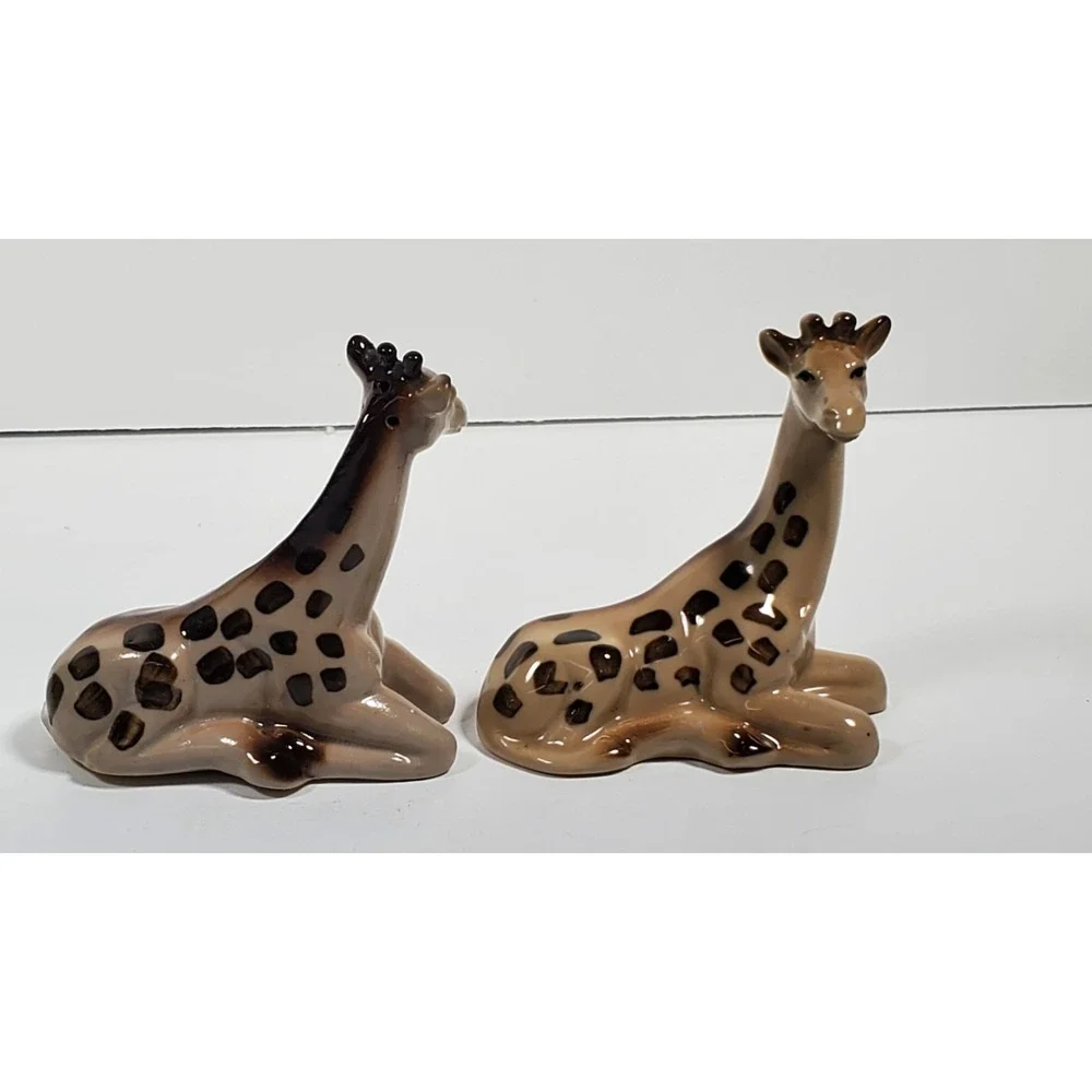 Vintage Giraffe Salt & Pepper Shakers Porcelain Sitting Giraffes